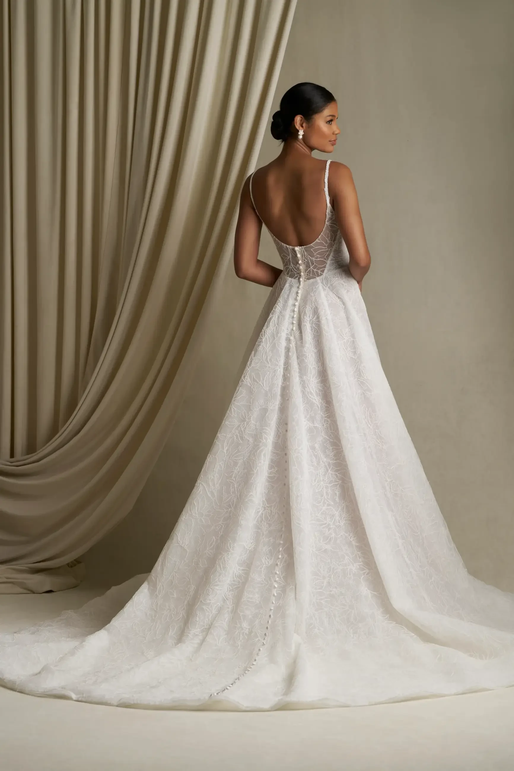 What to Know Before Wedding Dress Shopping Image