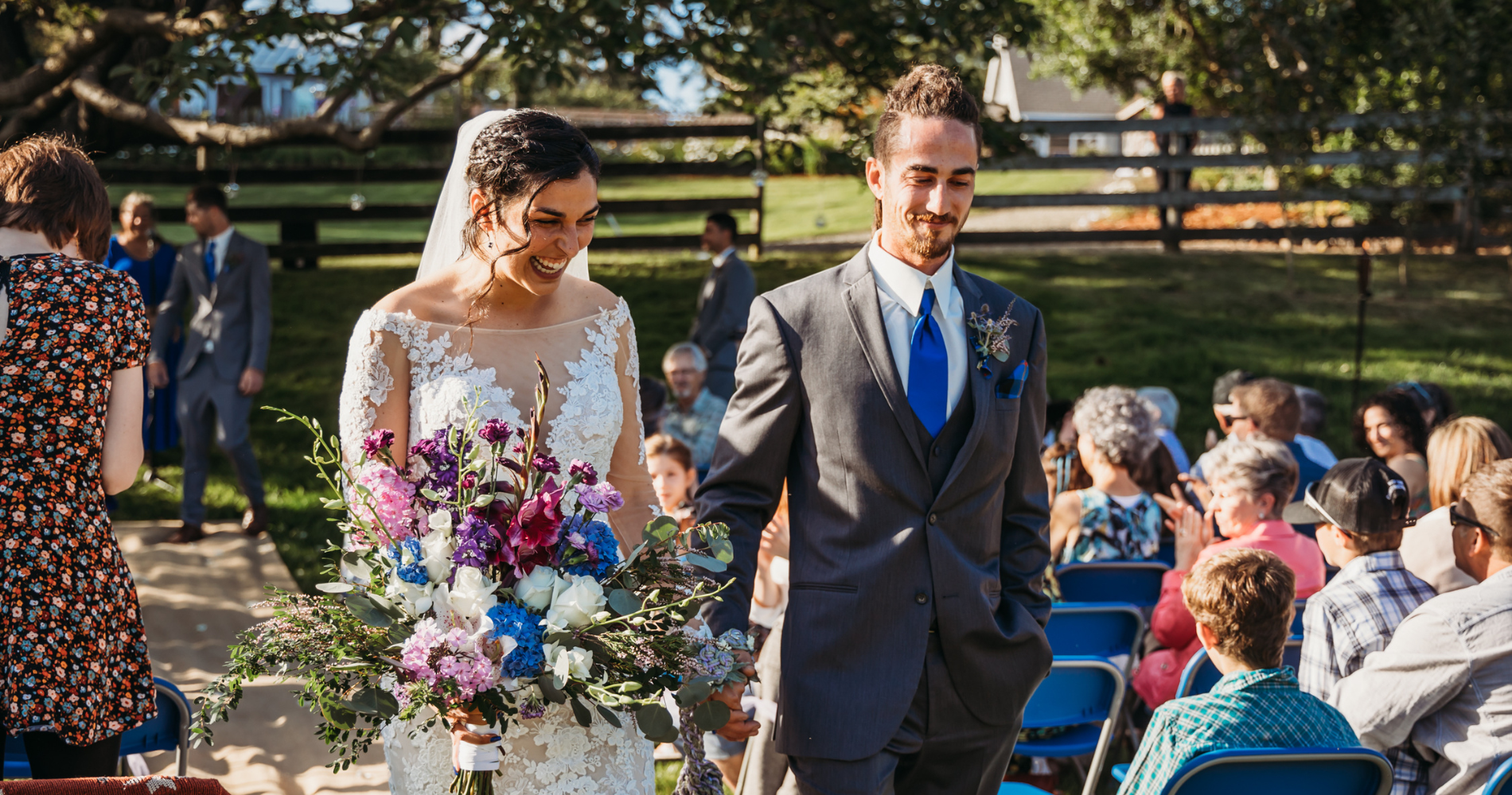 Bride and groom wedding ceremony in Oregon