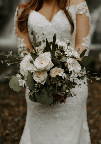 white and green bridal bouquet