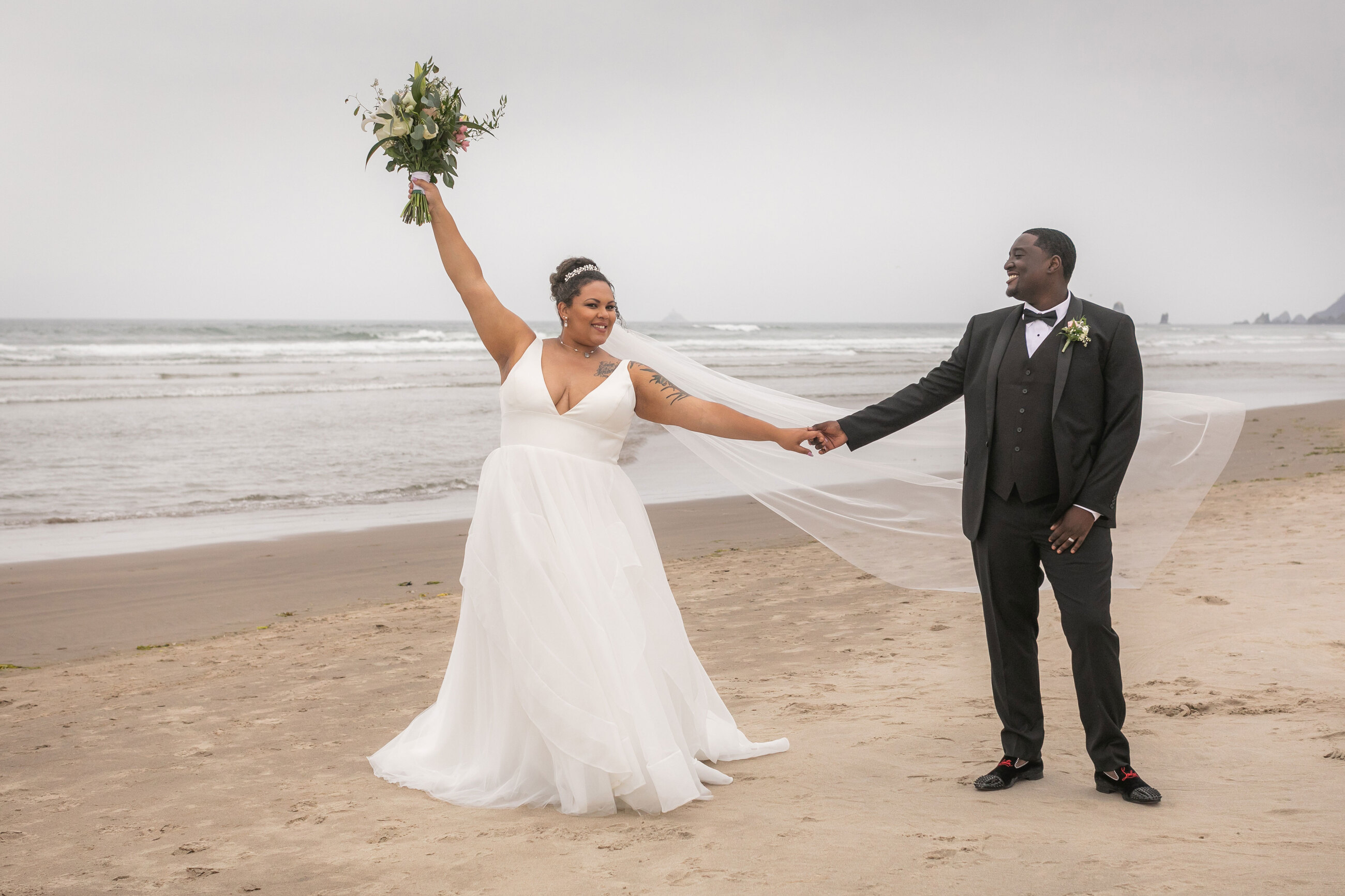 Cannon beach oregon beach wedding princess wedding dress from charlottes weddings