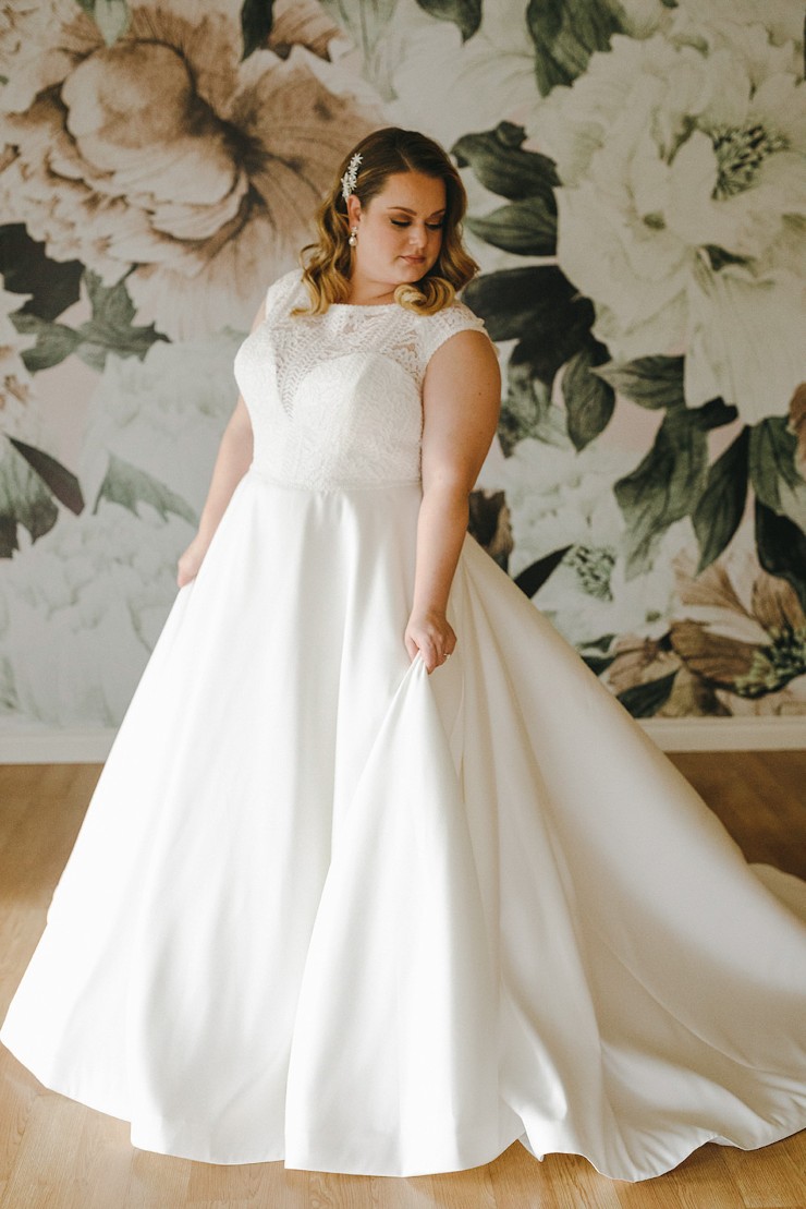 Adore by Justin Alexander Style 11172 Default Thumbnail Image