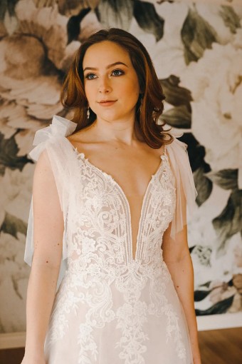 Julia Leigh Style 5994PL #1 thumbnail