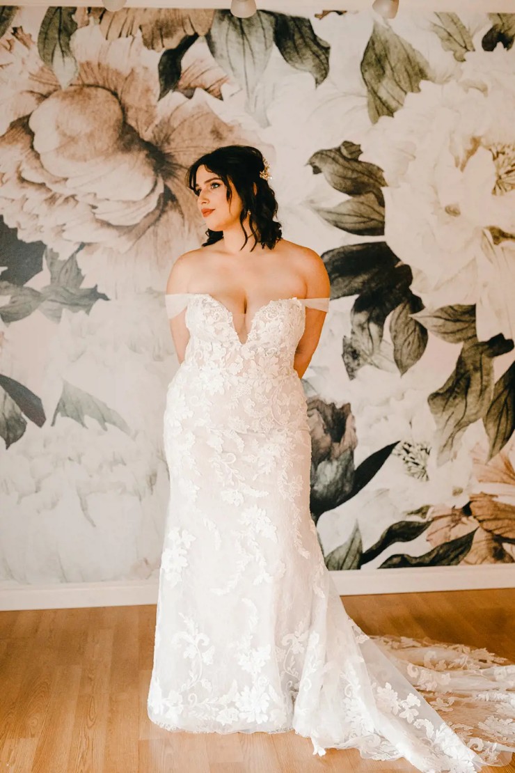 Julia Leigh Style 5836PL Default Thumbnail Image