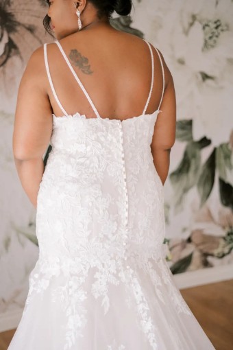 Allure Romance Style 3552 #4 thumbnail