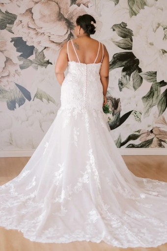 Allure Romance Style 3552 #1 thumbnail