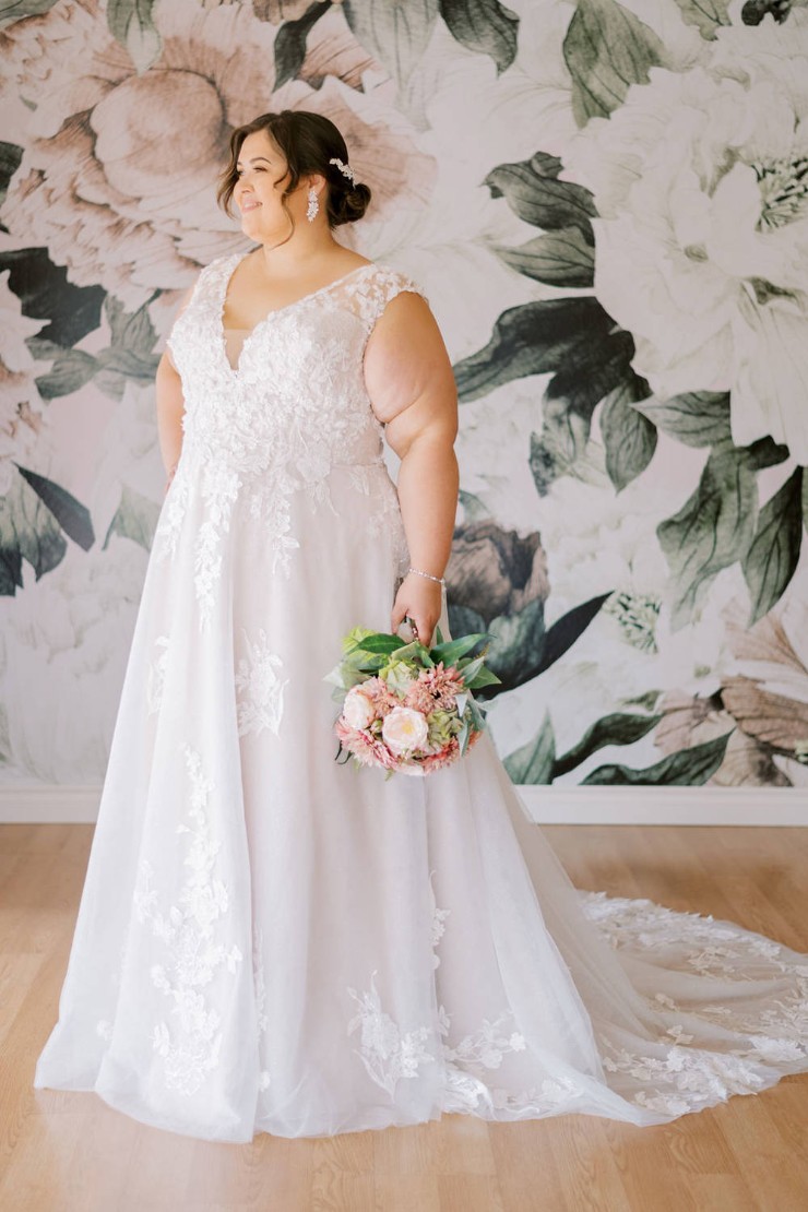 Julia Leigh Style 6122PL Default Thumbnail Image