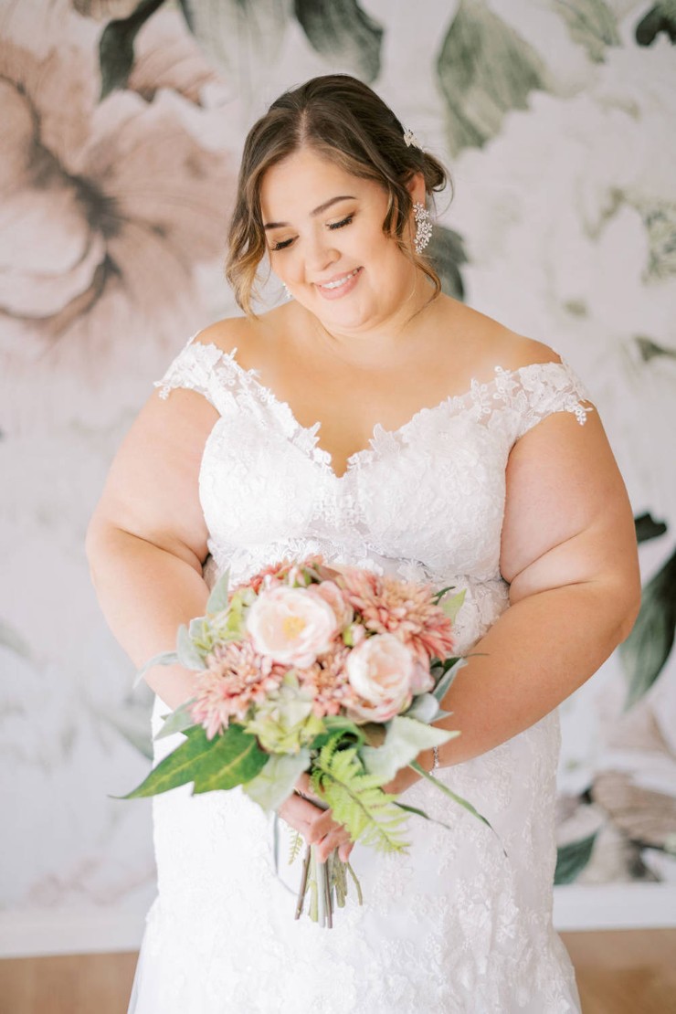 Julia Leigh Style 6123PL Default Thumbnail Image