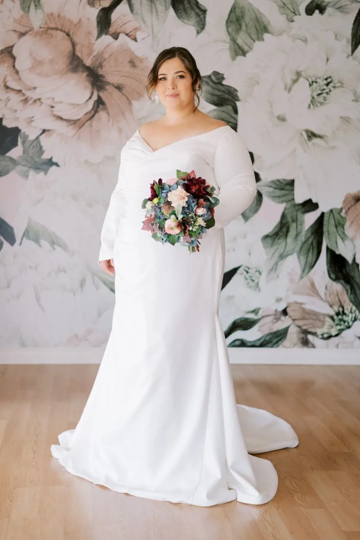 Julia Leigh Style 6124PL Default Thumbnail Image
