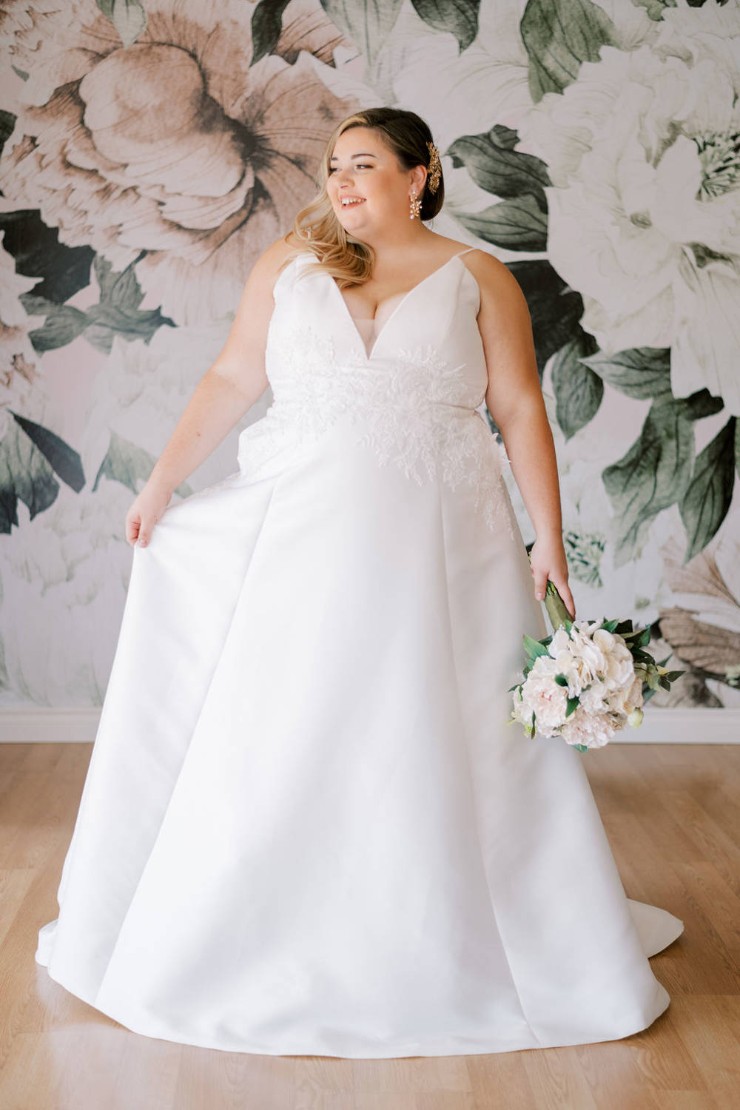 Sincerity Style 44324 Default Thumbnail Image